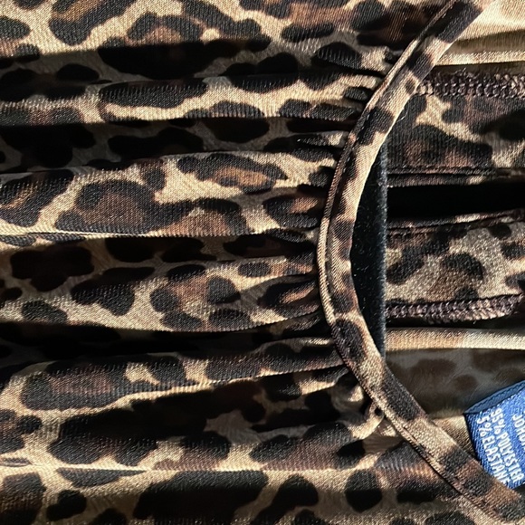 Chaps Leopard Print Tank Top - Picture 5 of 6